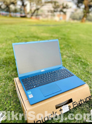 DCL Core i3- 13th Gen Brand New Intact Laptop for Sell